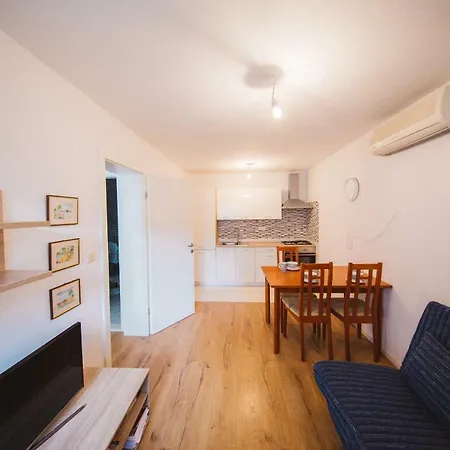 Apartment Cicibela *