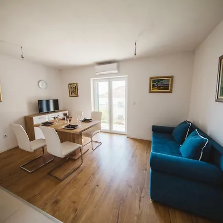 Cicibela Apartment Split
