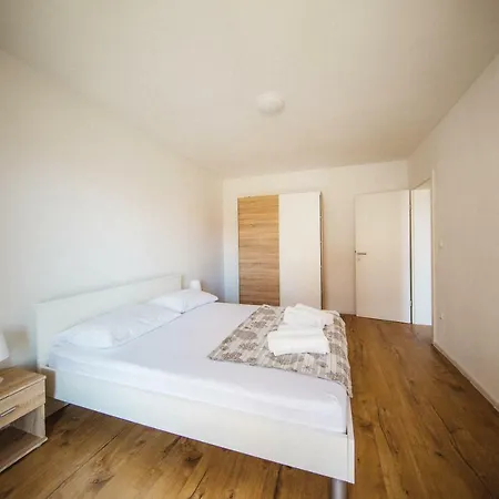 아파트 Apartment Split Sea Bliss *