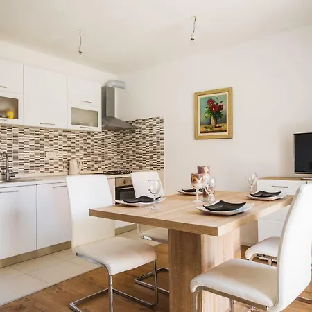 Apartment Split Sea Bliss