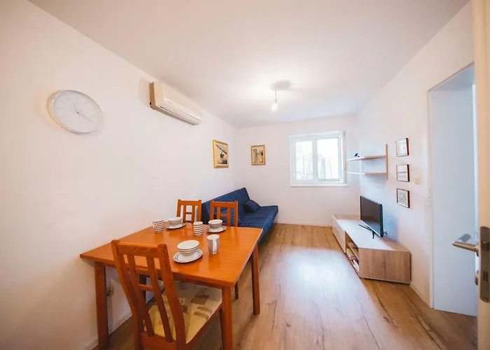 Apartment Split Sea Bliss